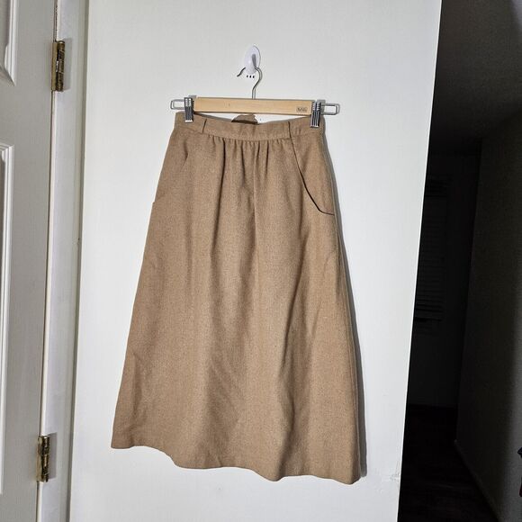 Vintage Regatta Sport Wool Midi Skirt, Tan, Size 5, Side Pockets.  Union Made - Picture 1 of 8
